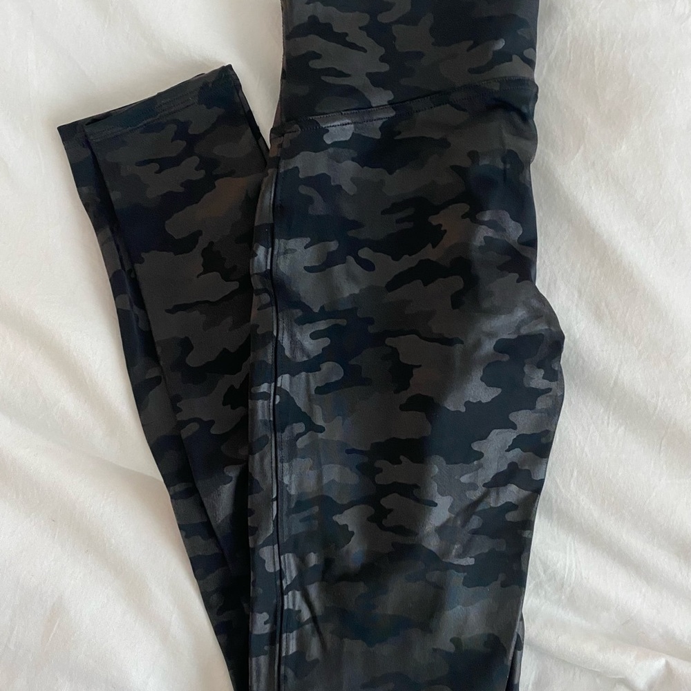 SPANX Black Camo Leggings
